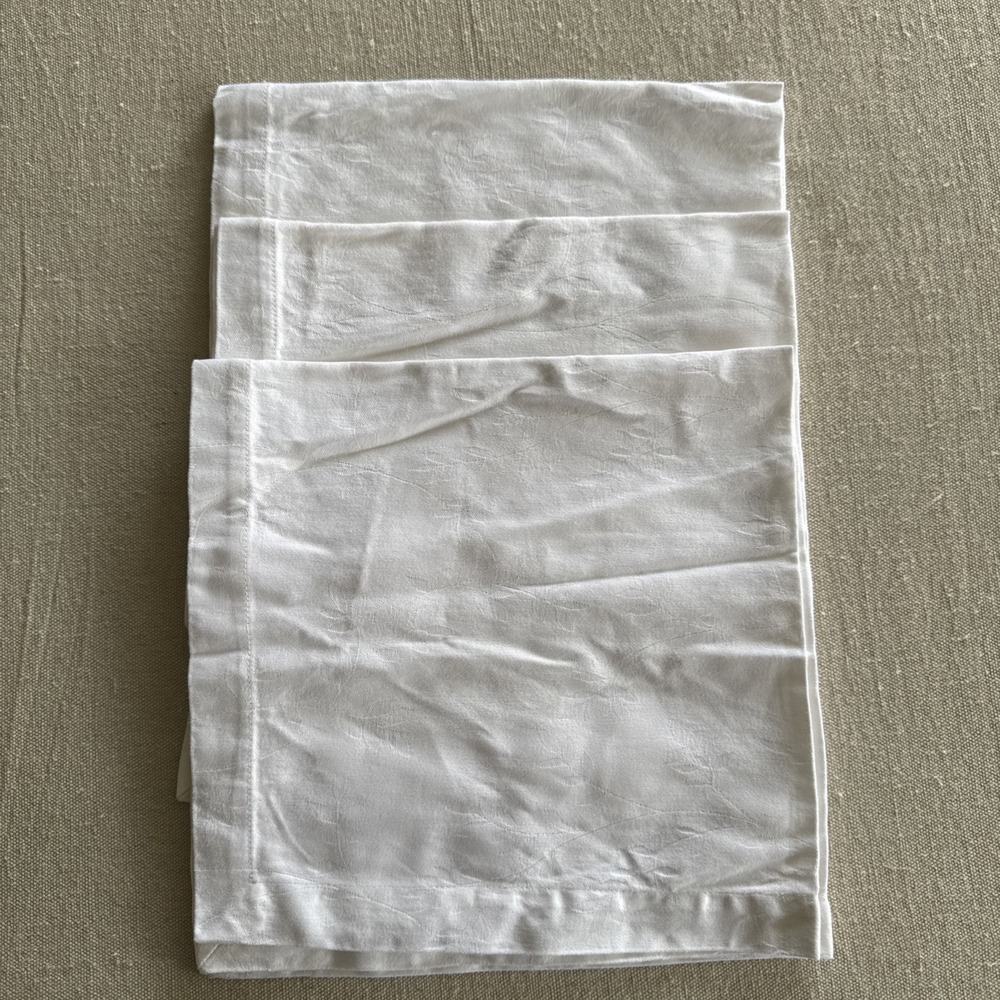 Wamsutta White Embossed Napkins Three (3) Square Floral Design 100%Cotton 20×20"